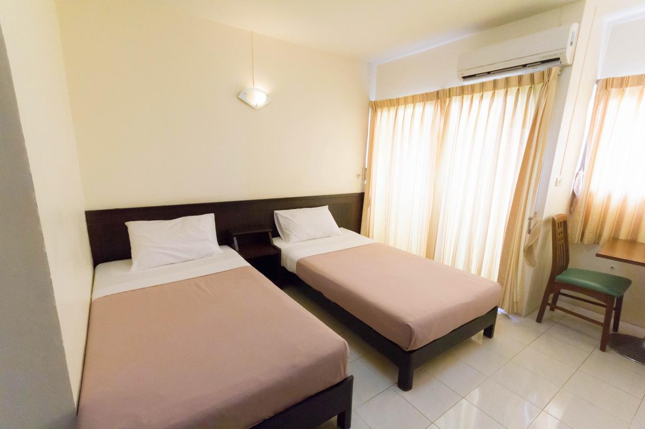 Mont Talay Hotel Prachuap Khiri Khan Exterior photo